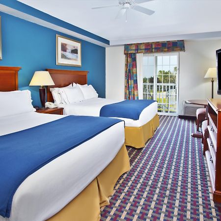 Holiday Inn Express Hotel & Suites Petoskey By Ihg Екстер'єр фото