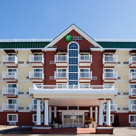 Holiday Inn Express Hotel & Suites Petoskey By Ihg Екстер'єр фото