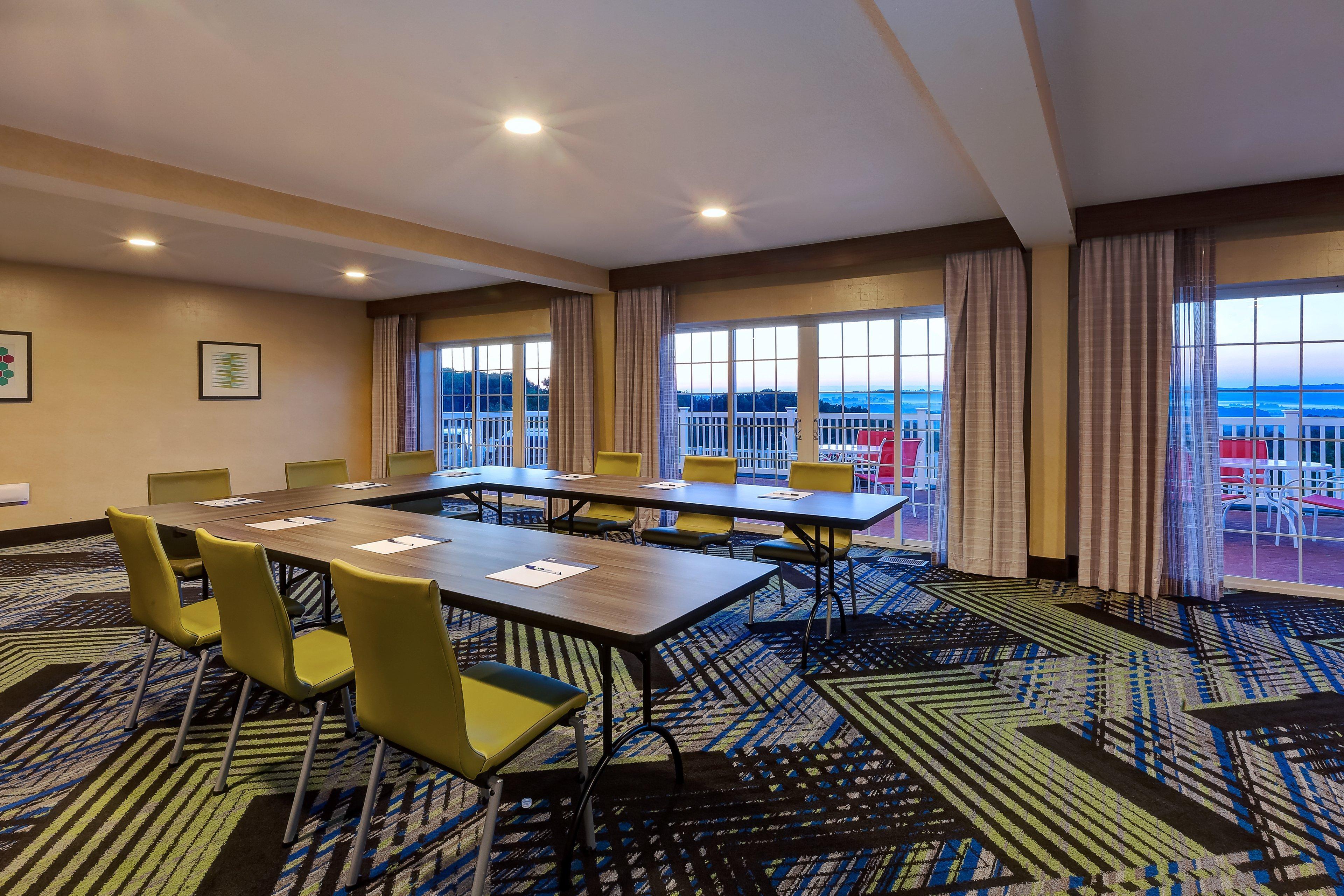 Holiday Inn Express Hotel & Suites Petoskey By Ihg Екстер'єр фото