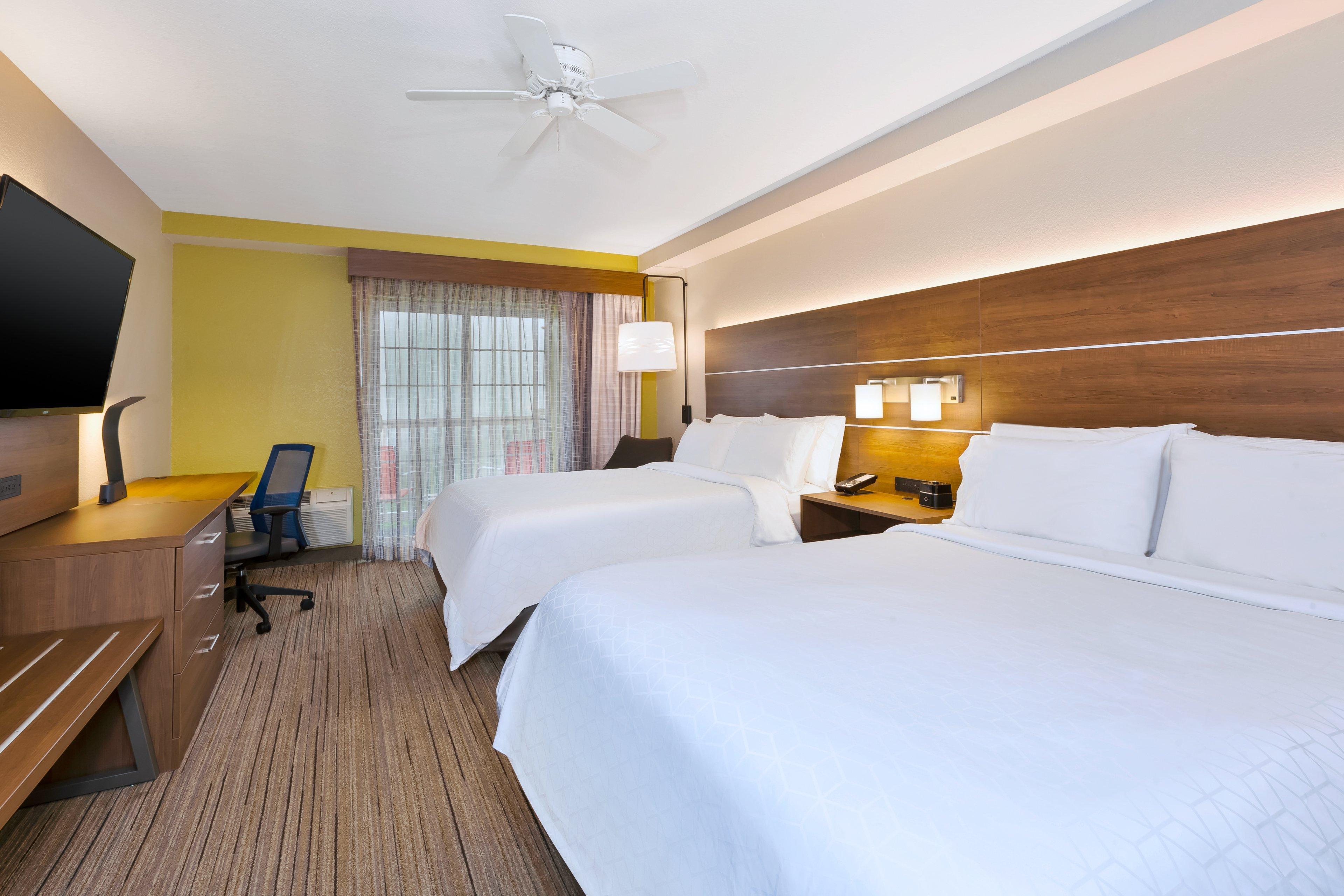 Holiday Inn Express Hotel & Suites Petoskey By Ihg Екстер'єр фото