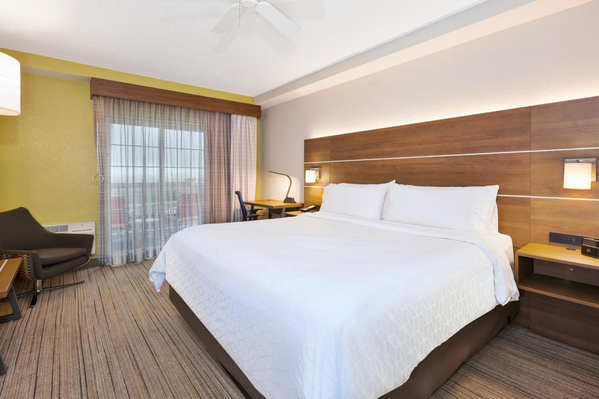 Holiday Inn Express Hotel & Suites Petoskey By Ihg Екстер'єр фото